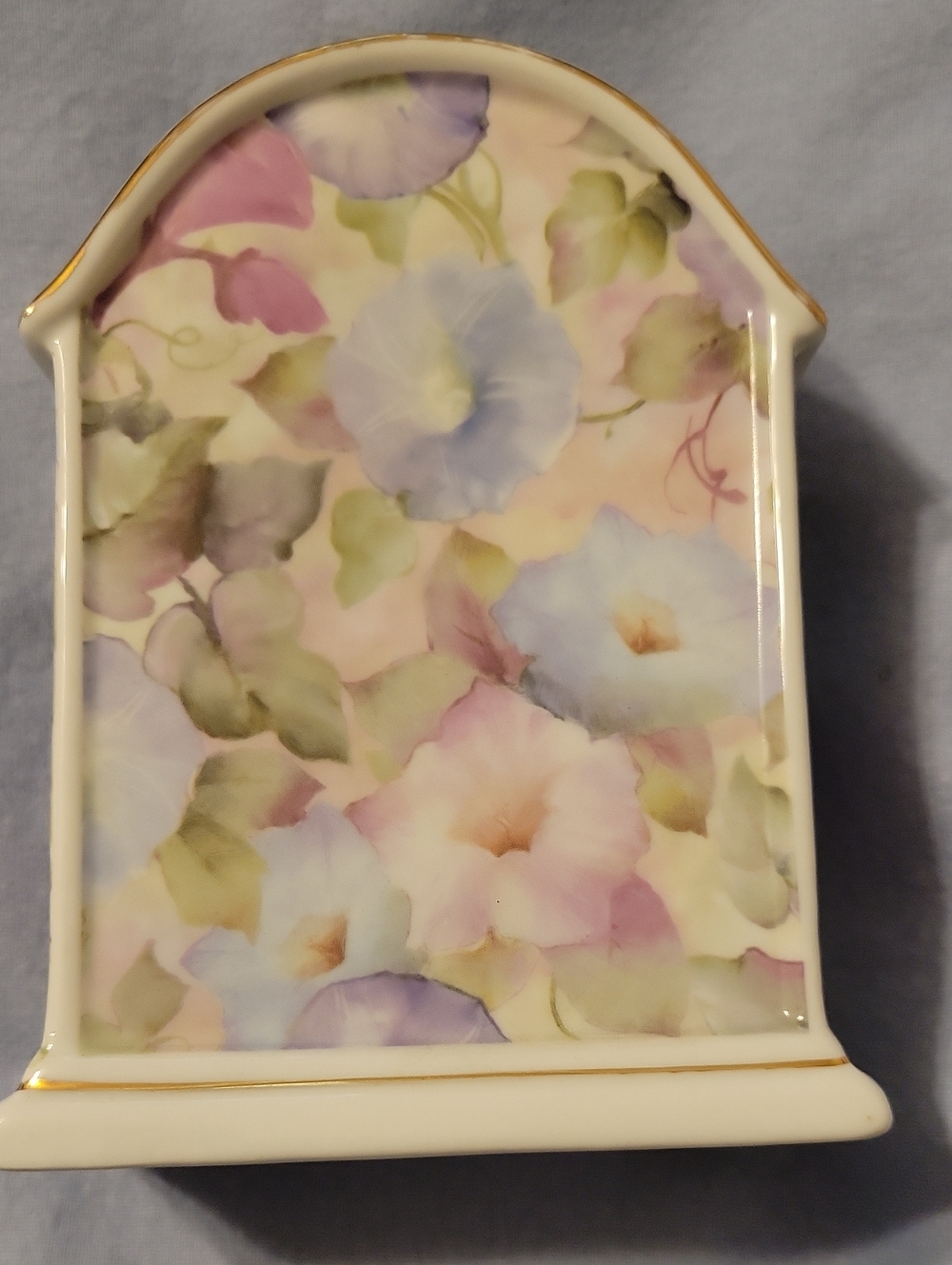 Floral Porcelain Mantel Clock in Pastel Colors - Picture 3 of 7